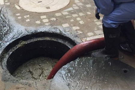 凤城石城厕所漏水渗水|火碱疏通下水道方法,高压车辆清洗